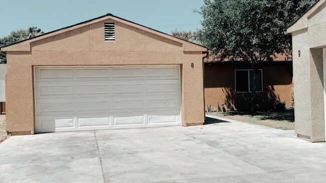 Building Photo - 4141 Teal St