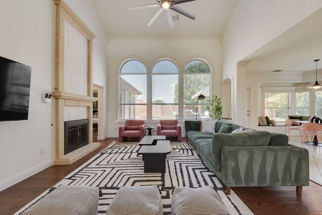 Foto del edificio - 5795 Brighton Ct