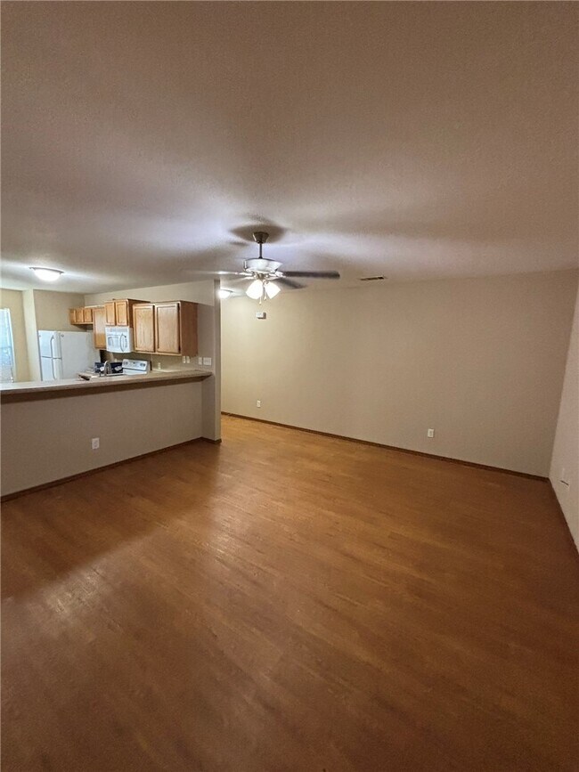 Foto del edificio - 1202 SW Quartz Ave