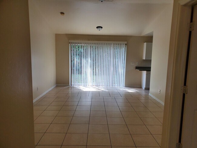 Foto del edificio - 4713-4715 1st St SW