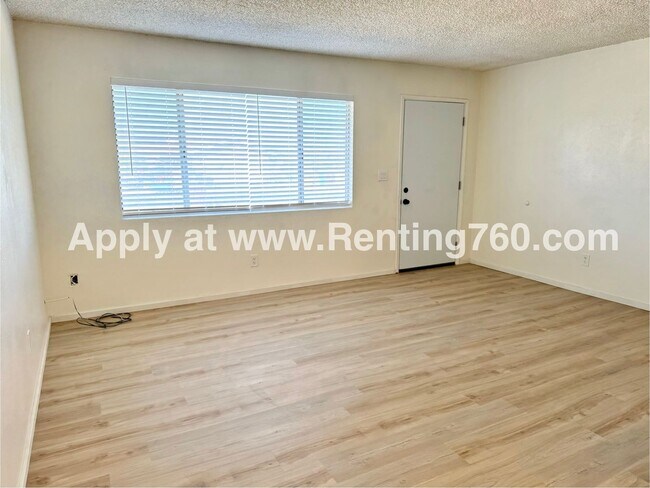 Foto del edificio - Newly Remodeled 2 Bedroom 1 bathroom Home!