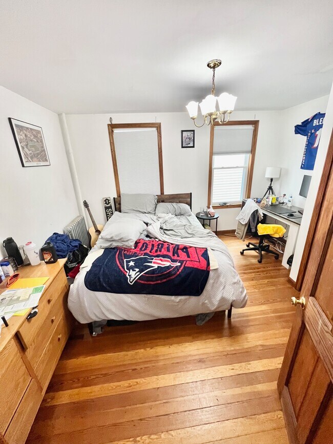 Building Photo - 45 Litchfield St
