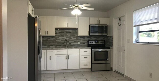 Building Photo - 18717 Atlantic Blvd