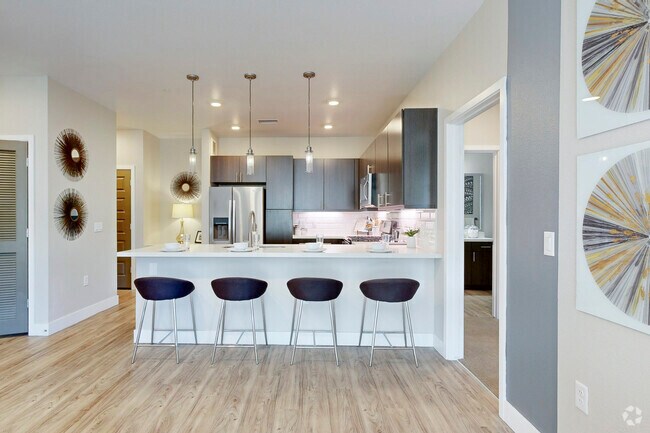 2 habitaciones, 2 baños, 1196 pies cuadrados, comedor - Solana Lucent Station