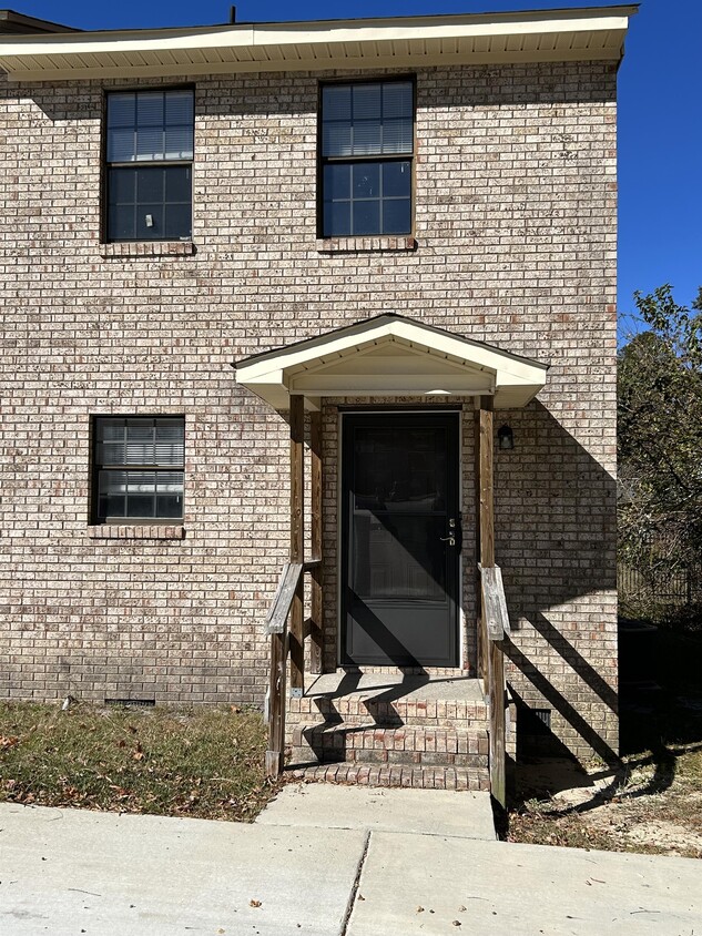 Primary Photo - 716 Verdant Dr