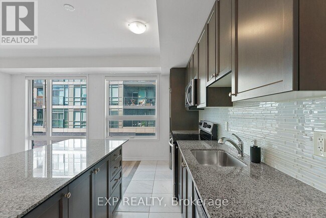 Photo du bâtiment - 28 Fieldway Rd