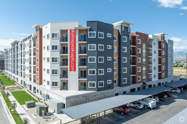 Foto del edificio - Skyline Peaks