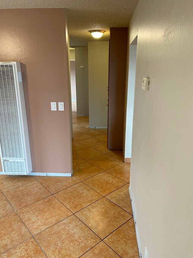 Hallway - 727 Harris Ct
