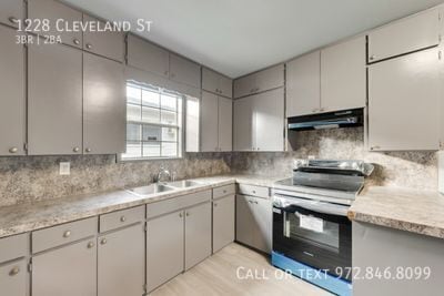 Building Photo - 1228 Cleveland St