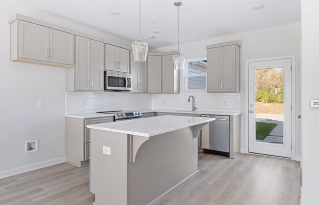 Building Photo - 417 Drakes Wy