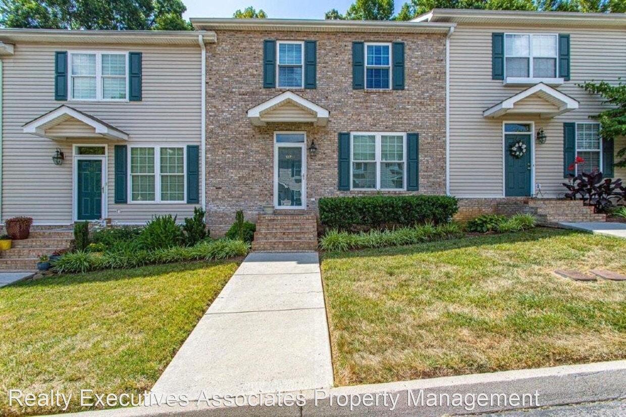 3 br, 2.5 bath House 10714 Prince Albert... House Rental in