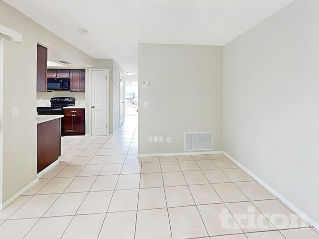 Building Photo - 107 Cinnamon Dr