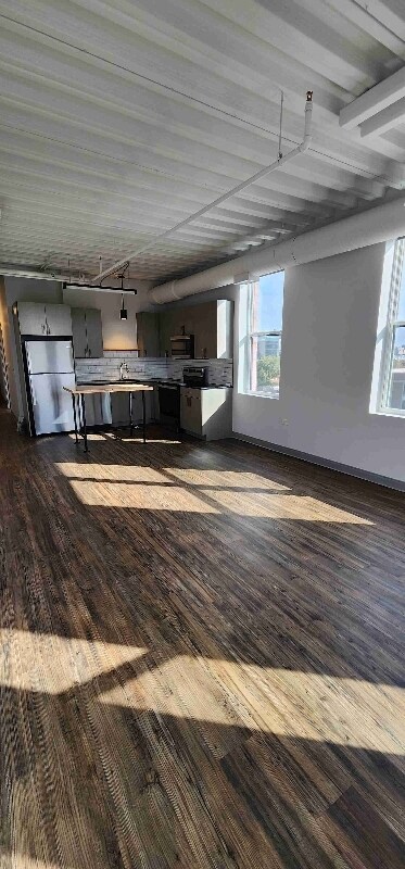 Foto del edificio - 3916 N Sheridan Rd