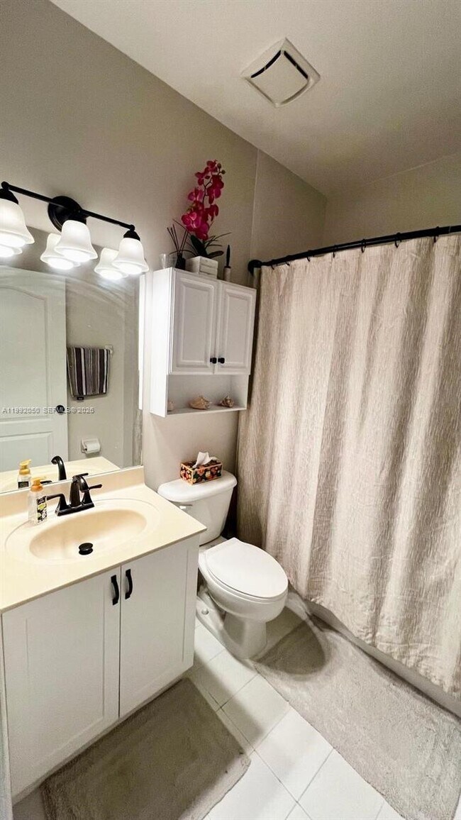 Foto del edificio - 6980 NW 177th St