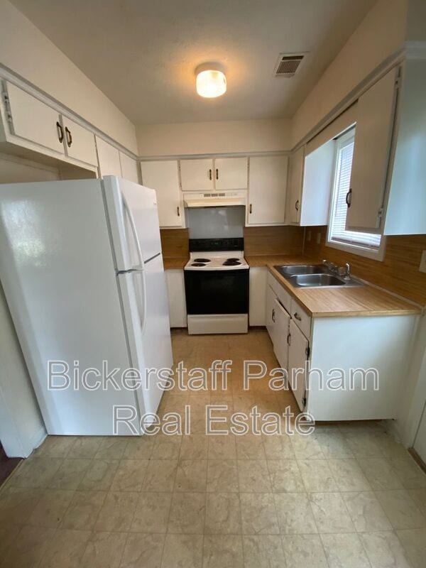 Foto del edificio - 935 Pembrook Dr