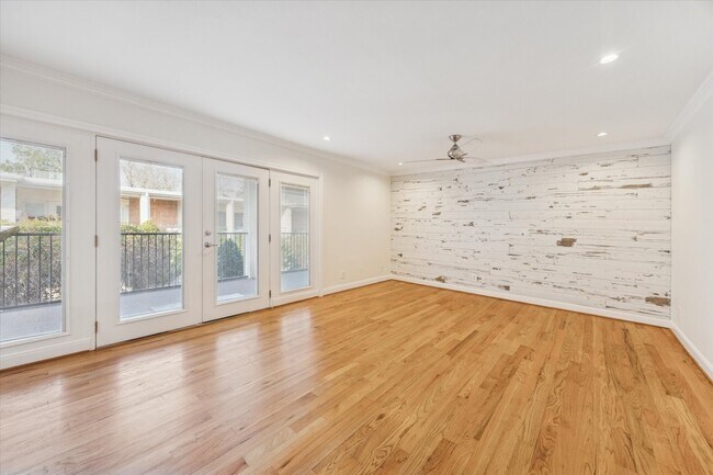 Foto del edificio - 1701 Harvard St