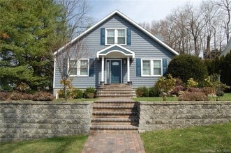 Building Photo - 14 Stark Pl
