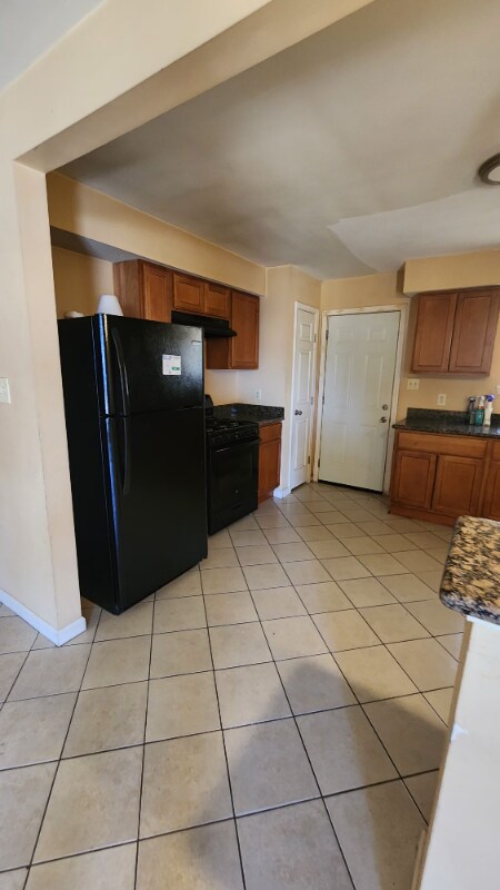 Building Photo - 7941 Dorsett Dr