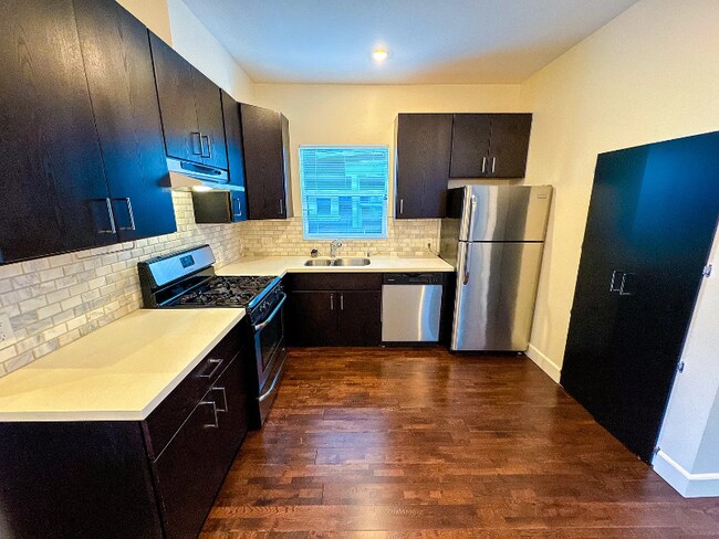 Foto del edificio - 835 35th St