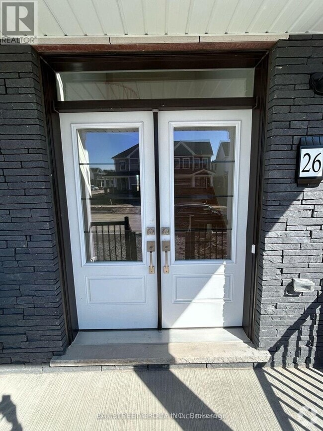 Building Photo - 26 Aviron Cres