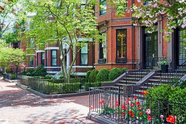 Building Photo - 174 Marlborough St