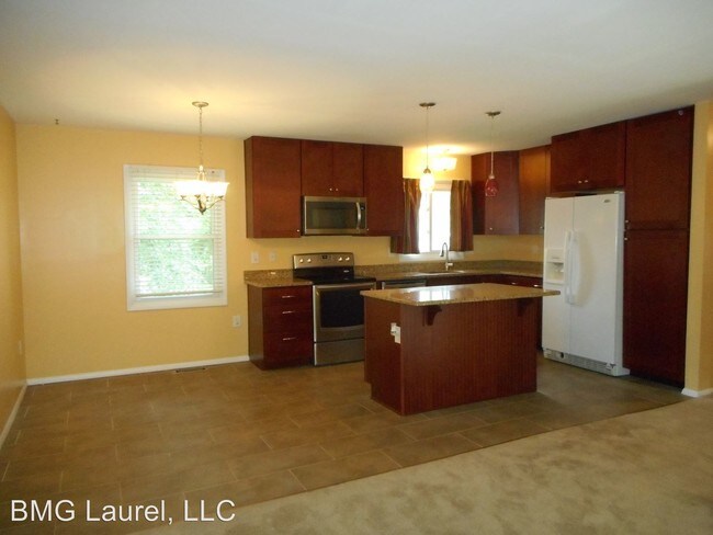 Building Photo - 3 br, 2 bath House - 2529 Symphony Lane