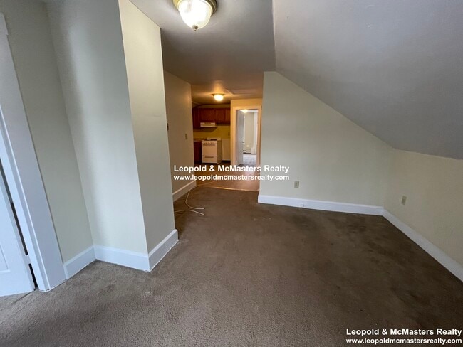 Building Photo - 45 Waban St