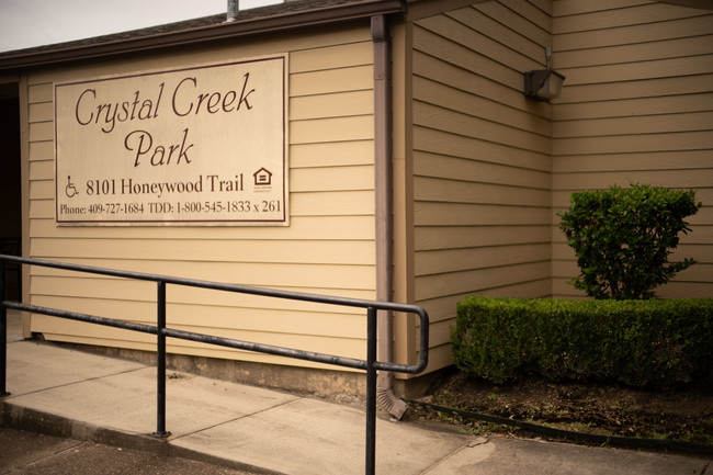 Foto del edificio - Crystal Creek Park - Senior Living