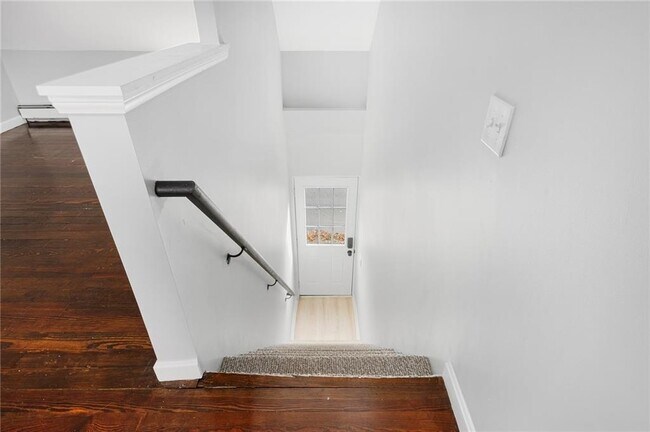Building Photo - 25 Ordway St