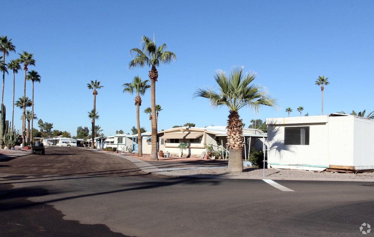 Foto del edificio - Longhaven Estates
