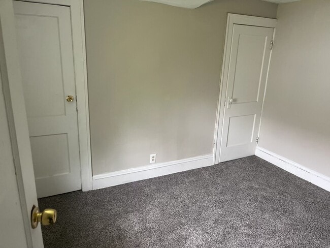 Building Photo - Newly updated home for rent!