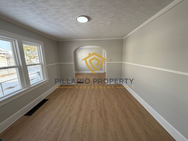 Foto del edificio - 711 W 22nd St