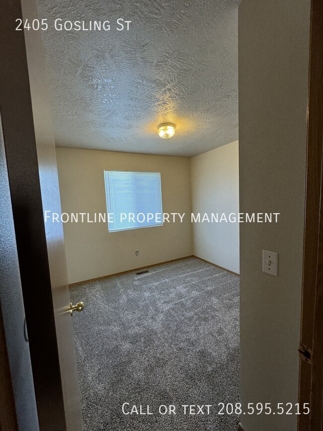Building Photo - Nice newly updated home!