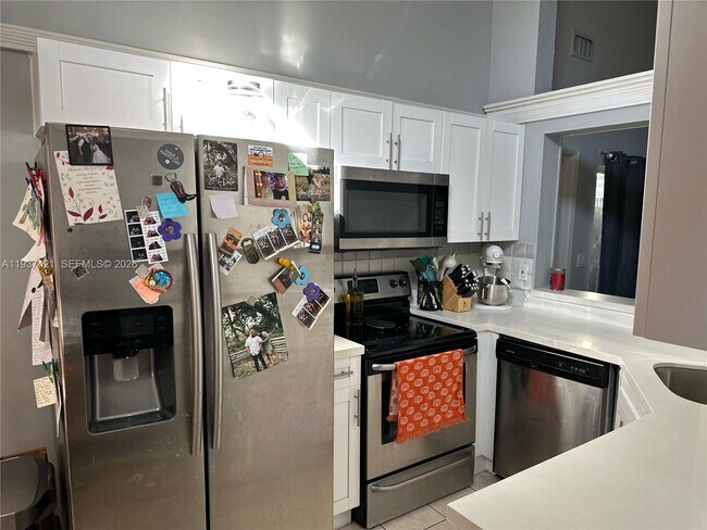 Building Photo - 223 SW 159th Terrace