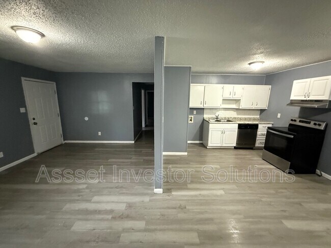 Foto del edificio - 11224 Lewis Ave