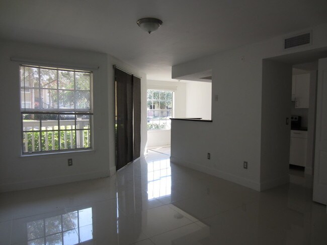 Building Photo - Condo in Tradewinds (Metrowest), Orlando