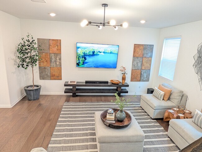 Building Photo - 2020 Blue River Dr