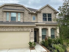 Building Photo - 10918 Hillside Dr
