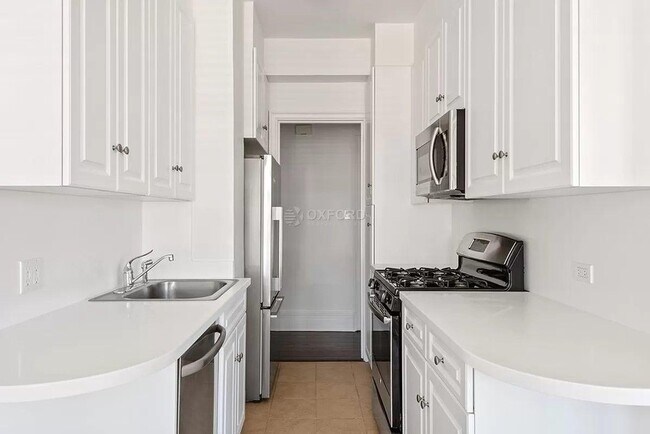 Foto del edificio - 25 W 81st St
