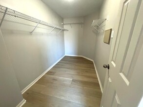 Building Photo - 25207 Diamond Ranch Dr