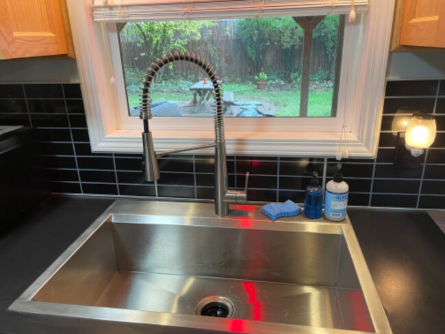 Foto del edificio - 1307 NE 82nd Ave