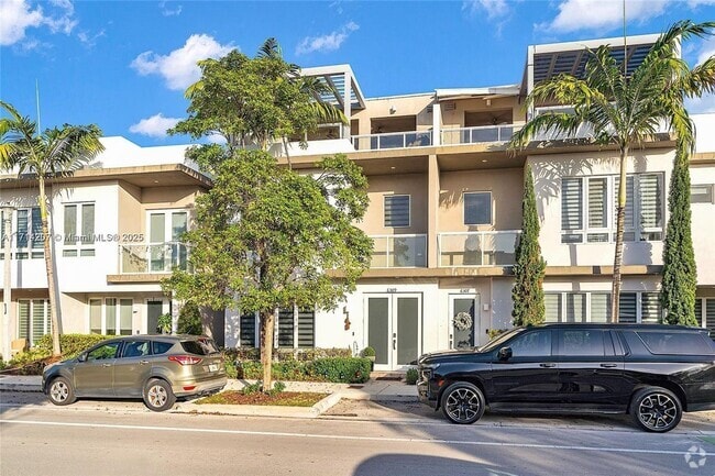 Building Photo - 6309 NW 104th Ct