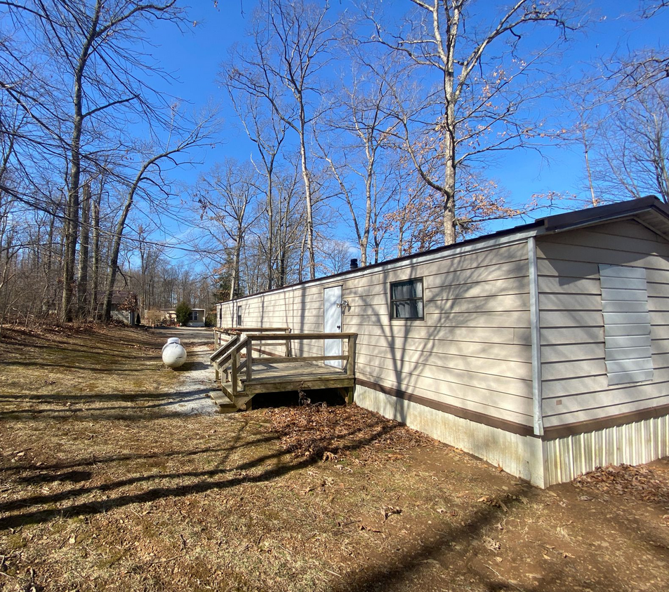 Primary Photo - Cozy Mobile Home in Felton!