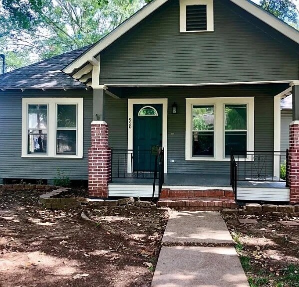 Foto principal - 920 Ferguson St