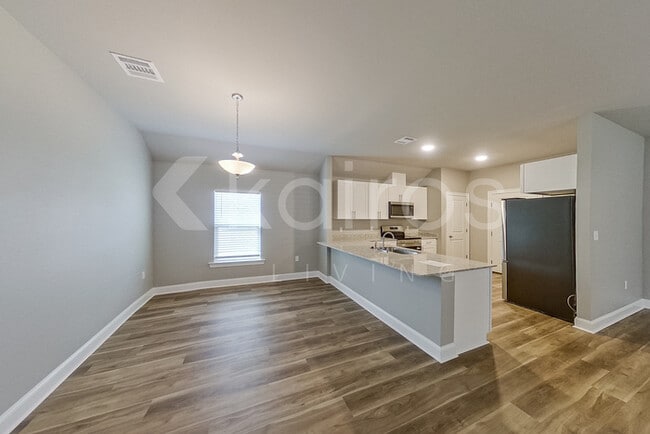 Foto del edificio - 1534 Cannes Ave