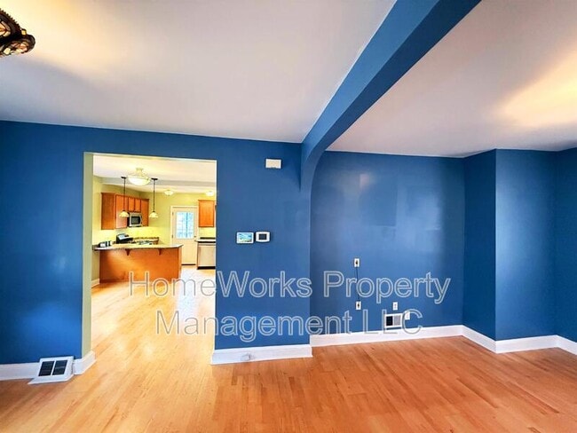 Building Photo - 2703 White Ave