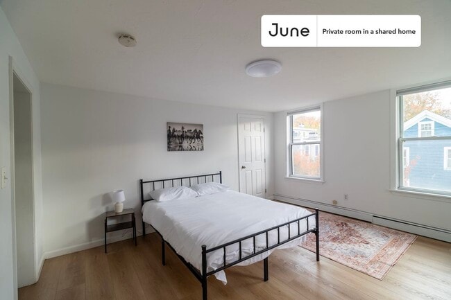 Room in Shared 4 bed/4 bath home - Room in Shared 4 bed/4 bath home