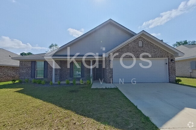 Building Photo - 749 Park Ln