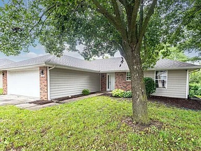 Foto del edificio - 3804 Larkspur Ct