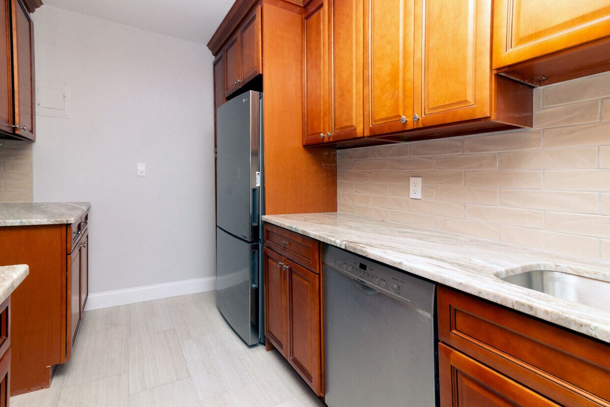 Foto principal - 115 E Clinton Ave